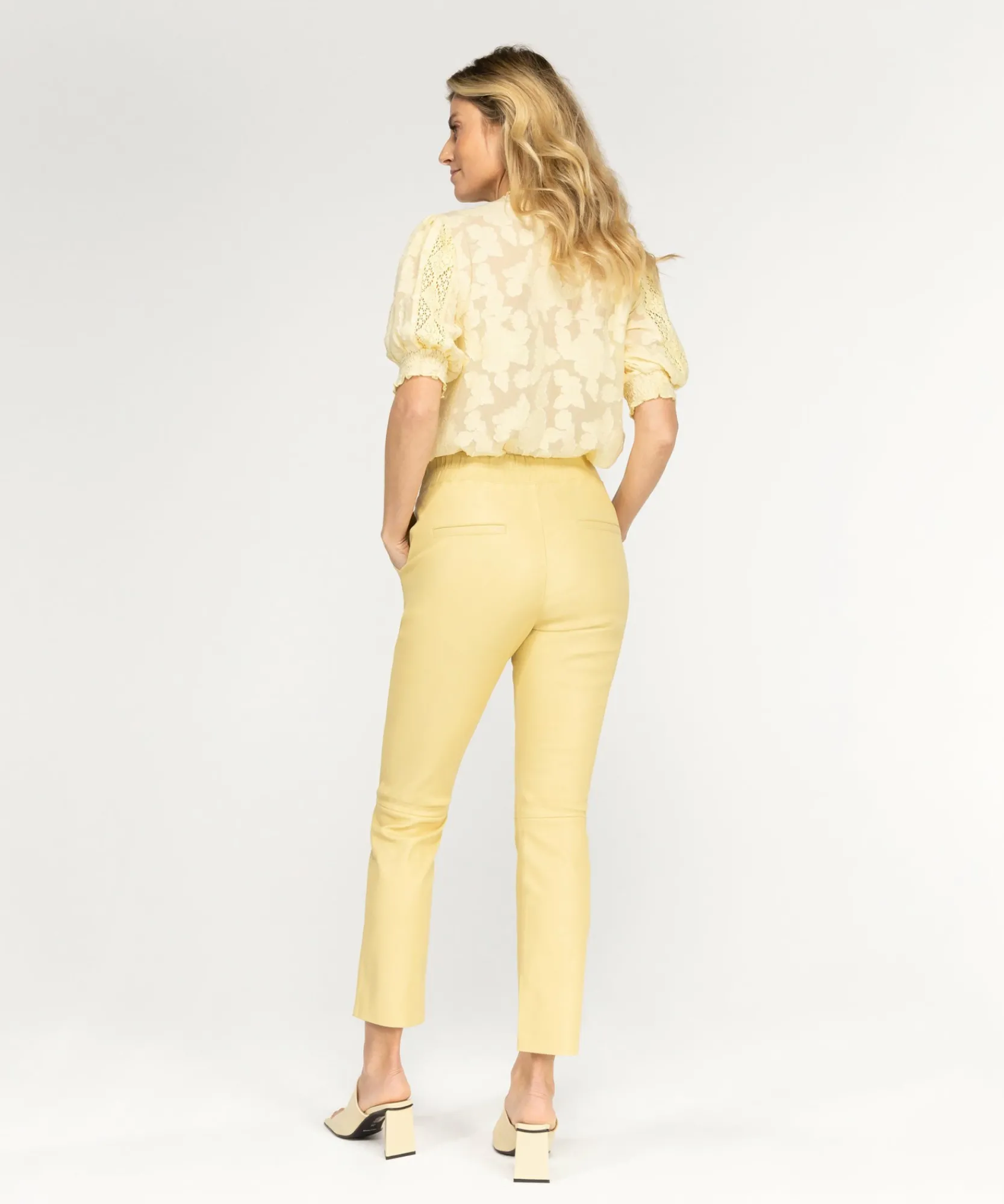 Pablo Buttery Yellow-IBANA Best