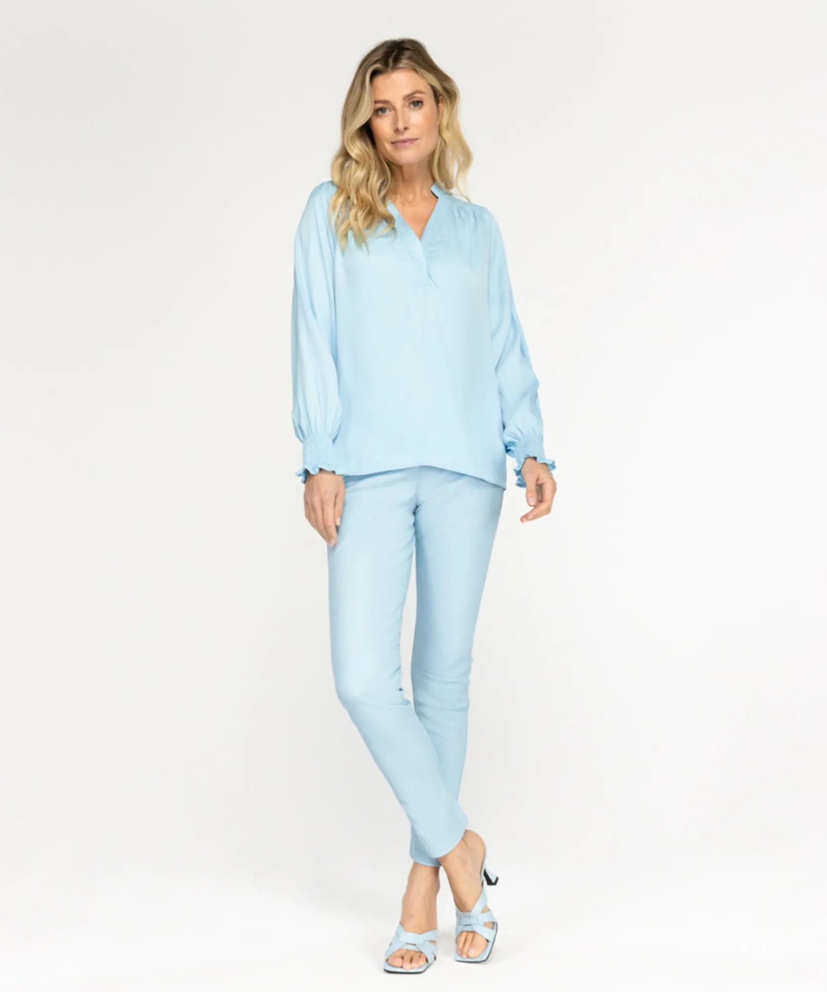 Talan Crystal Blue-IBANA Online