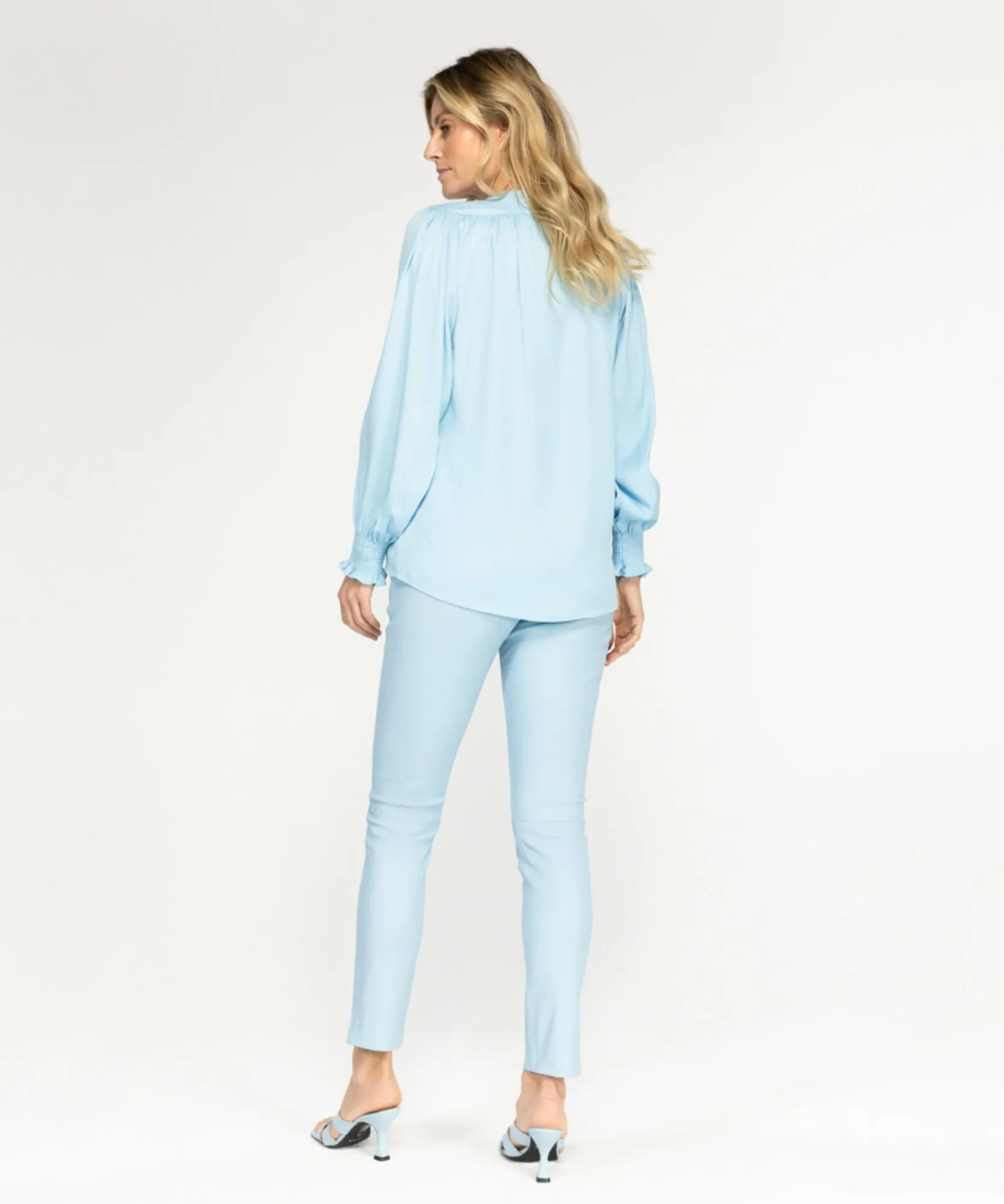 Talan Crystal Blue-IBANA Online
