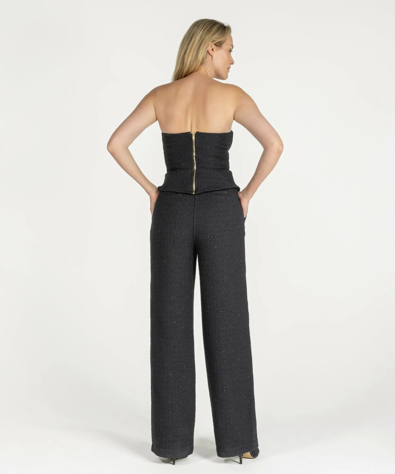 Tanomy Black-IBANA Online