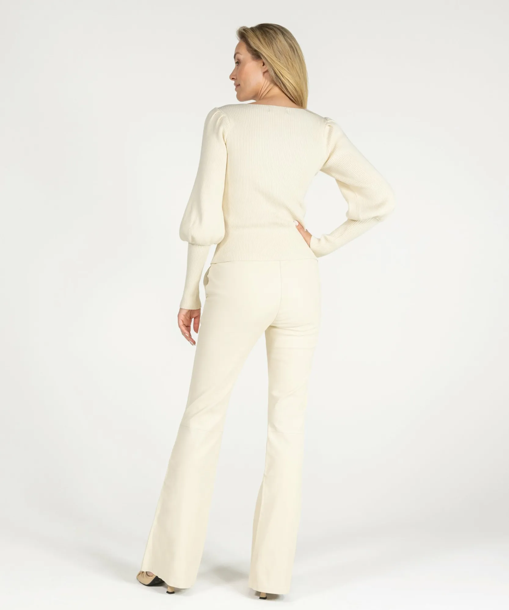 Thirza Creamy White-IBANA